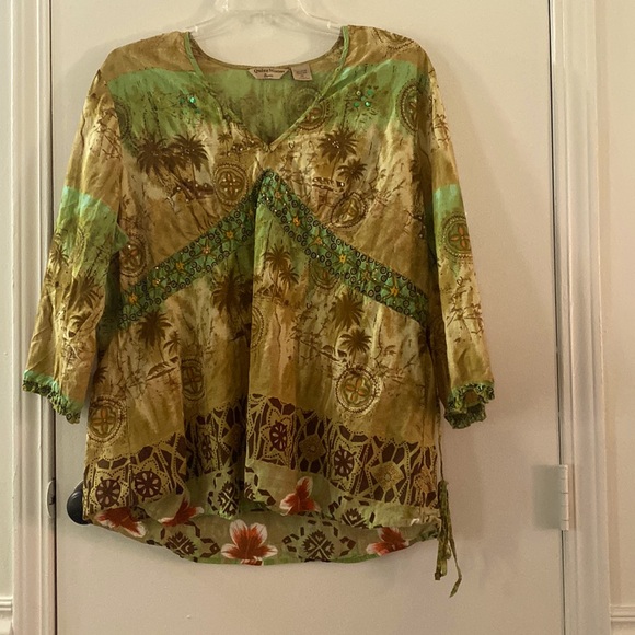 Quiz Woman Long-sleeve - Picture 1 of 5